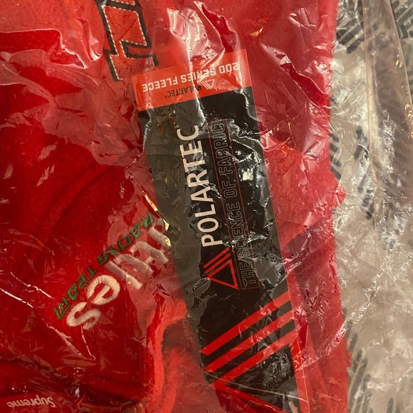 Brand new Supreme x skittles fleece sweater - Picture 3 of 3